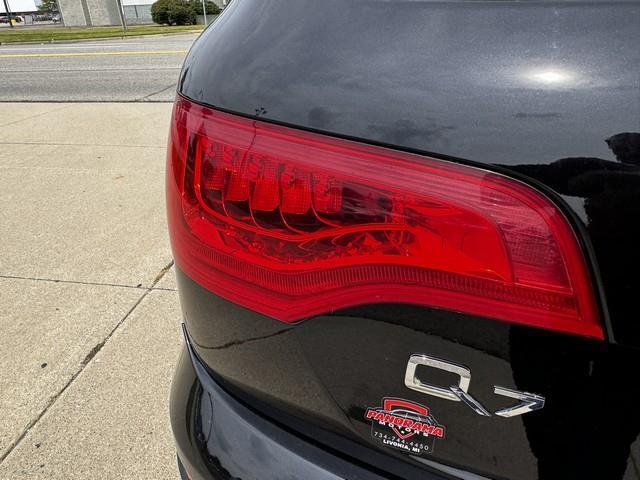 Photo of 2012 BLACK METALIC Audi Q7
