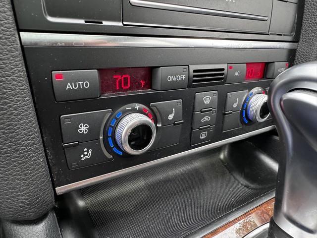 Photo of 2012 BLACK METALIC Audi Q7
