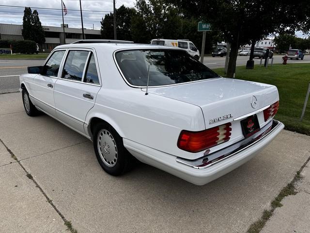 Photo of 1991 WHITE Mercedes-Benz S-Class
