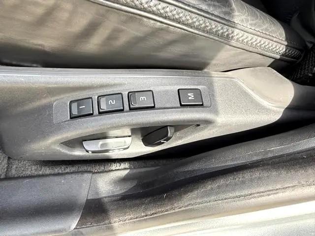Photo of 2011 SILVER METALIC Volvo XC70