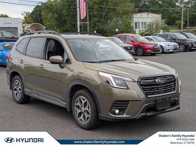 Photo of 2024 Autumn Green Metallic Subaru Forester