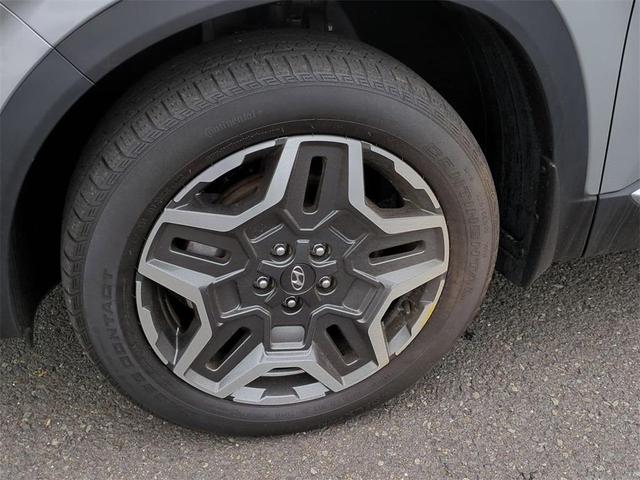 Photo of 2022 Shimmering Silver Pearl Hyundai SANTA FE