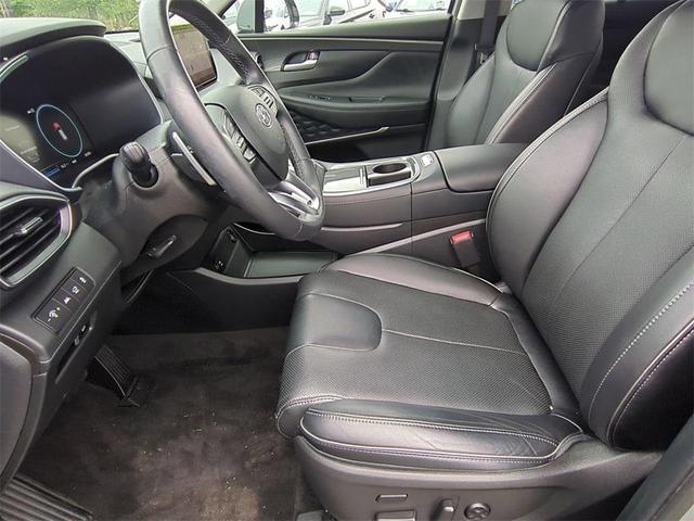Photo of 2022 Shimmering Silver Pearl Hyundai SANTA FE