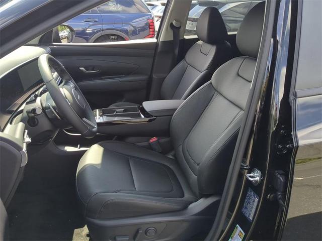 Photo of 2025 Ash Black Hyundai TUCSON Hybrid