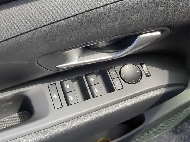 Photo of 2025 Ash Black Hyundai TUCSON Hybrid
