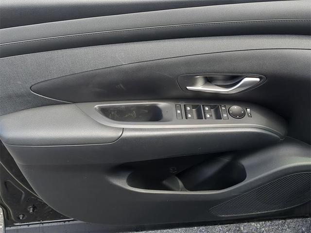 Photo of 2025 Ash Black Hyundai TUCSON Hybrid