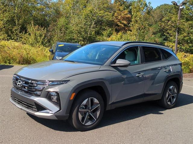 Photo of 2025 Hampton Gray Hyundai TUCSON