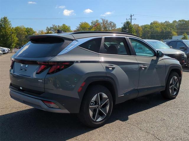 Photo of 2025 Hampton Gray Hyundai TUCSON