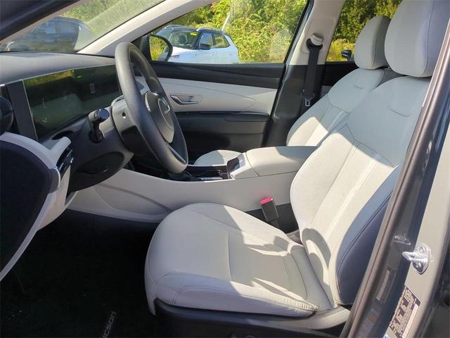 Photo of 2025 Hampton Gray Hyundai TUCSON