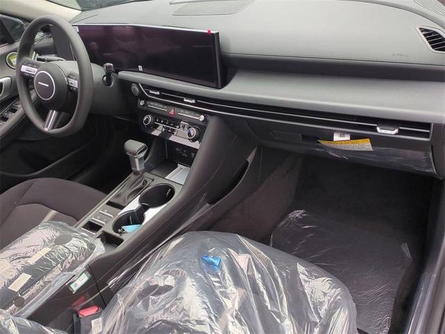 Photo of 2026 Black Hyundai SONATA
