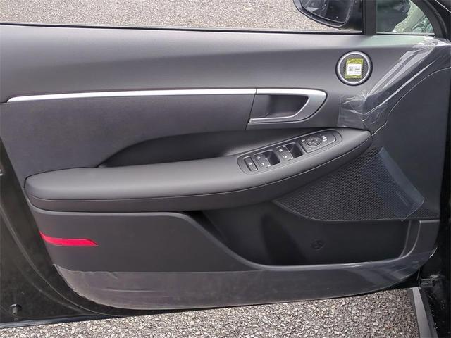 Photo of 2026 Black Hyundai SONATA