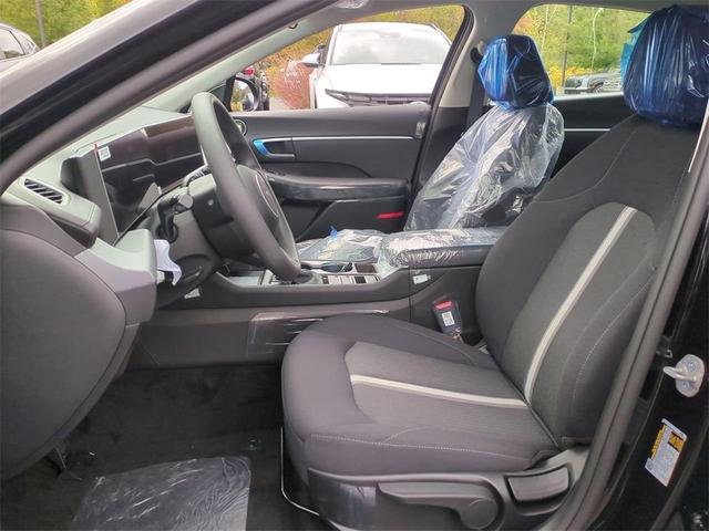 Photo of 2026 Black Hyundai SONATA