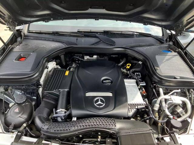 Photo of 2018 Selenite Grey Metallic Mercedes-Benz GLC 300