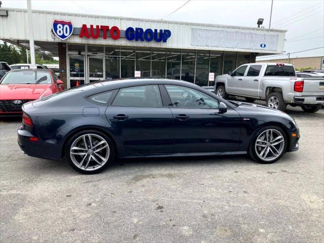 Photo of 2016 Moonlight Blue Metallic Audi A7