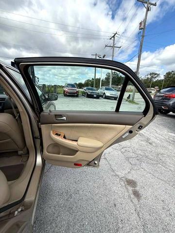 Photo of 2004 Gold Honda Accord