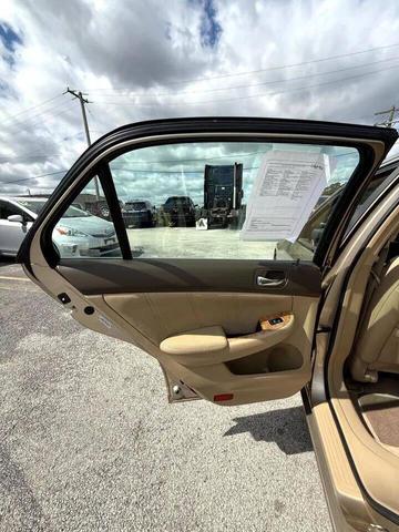 Photo of 2004 Gold Honda Accord
