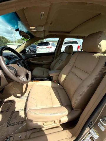 Photo of 2004 Gold Honda Accord