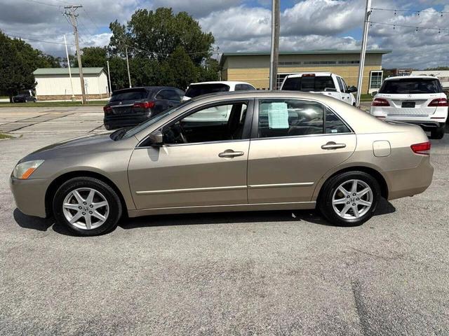 Photo of 2004 Gold Honda Accord