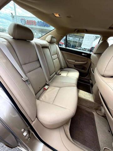 Photo of 2004 Gold Honda Accord