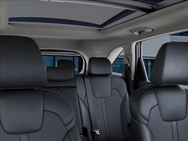 Photo of 2025 Glacial White Pearl Kia Sorento