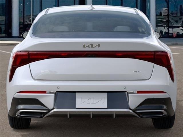 Photo of 2026 White Pearl Kia K5