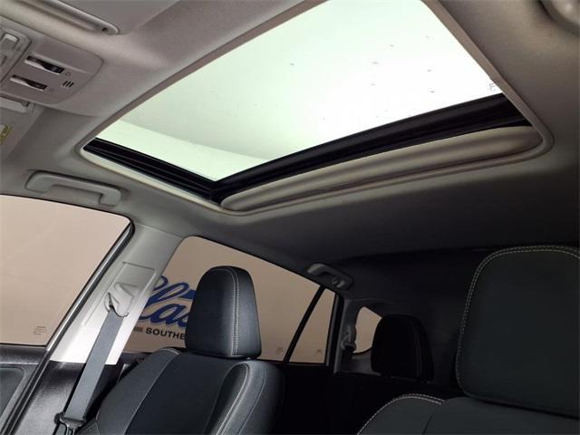 Photo of 2014 Classic Silver Toyota RAV4