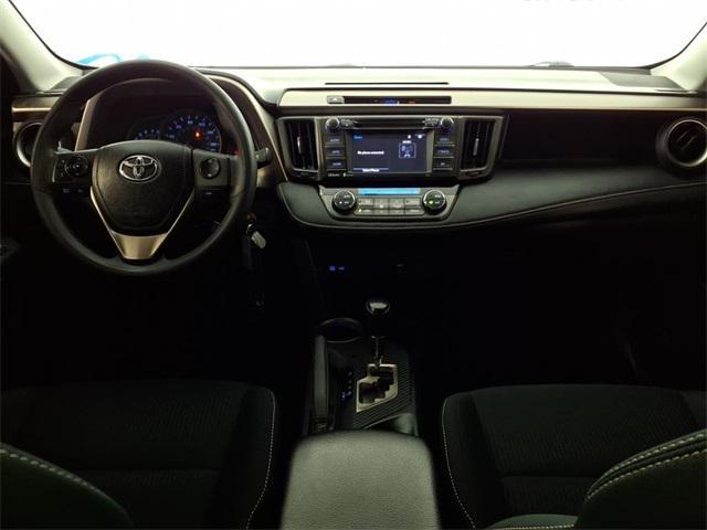 Photo of 2014 Classic Silver Toyota RAV4