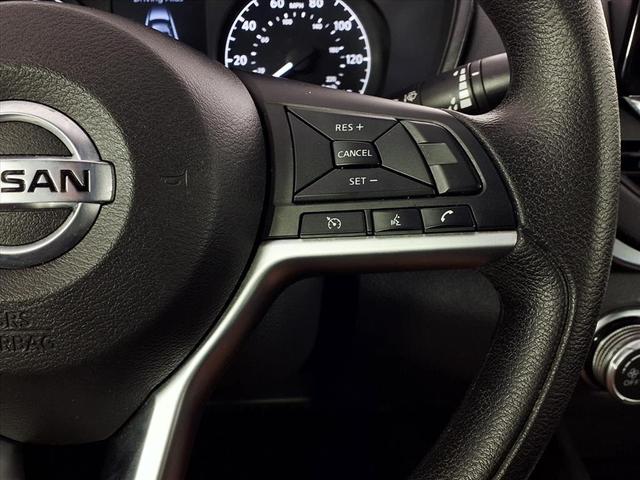 Photo of 2022 Black Nissan Altima