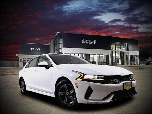 2022 Kia K5