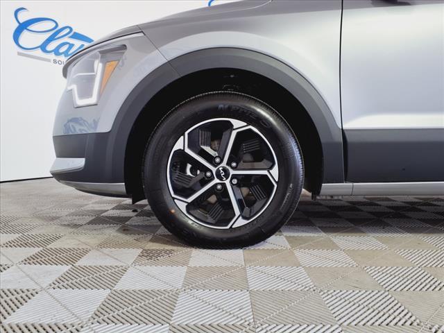 Photo of 2025 Steel Gray Kia Niro