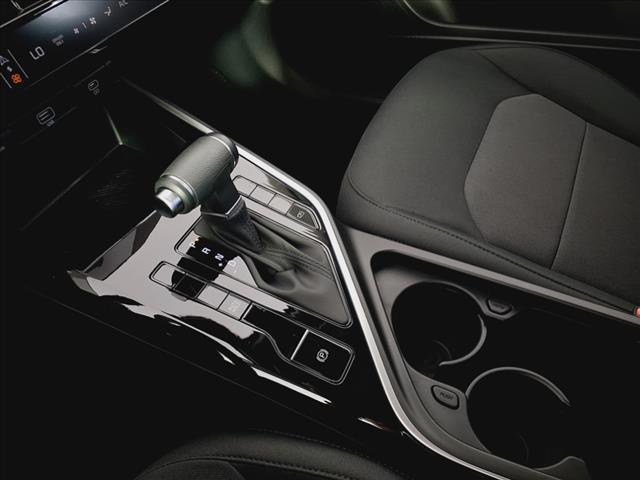 Photo of 2025 Steel Gray Kia Niro