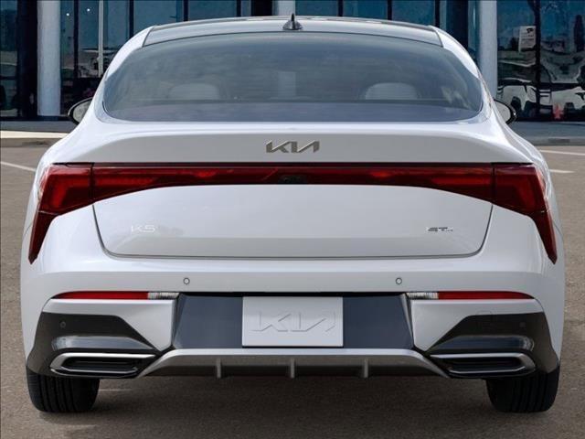 Photo of 2026 Snow White Pearl Kia K5