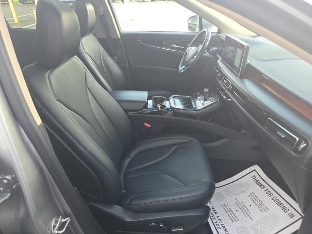 Photo of 2021 Silver Radiance Lincoln Nautilus