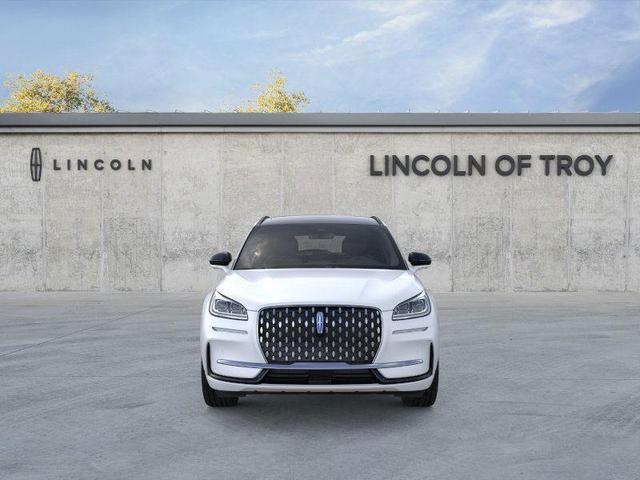 Photo of 2025 Pristine White Lincoln Corsair