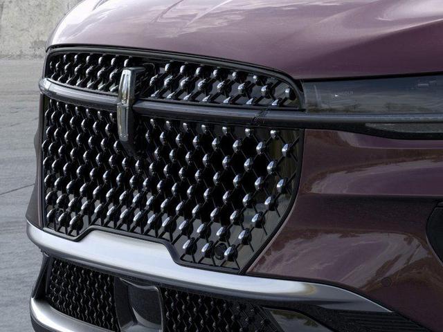 Photo of 2025 Diamond Red Lincoln Nautilus
