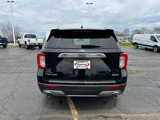 Photo of 2022 Agate Black Metallic Ford Explorer