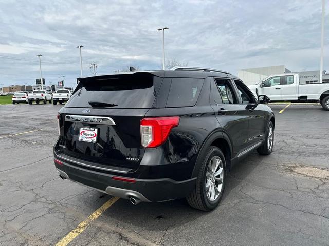 Photo of 2022 Agate Black Metallic Ford Explorer