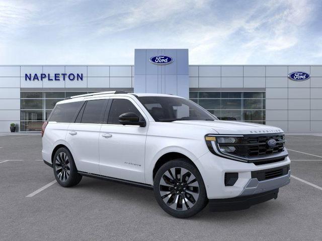 Photo of 2025 Star White Ford Expedition
