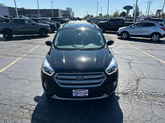Photo of 2017 Shadow Black Ford Escape