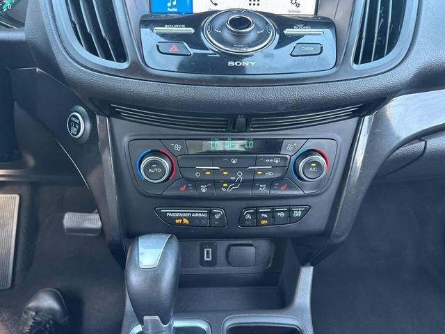 Photo of 2017 Shadow Black Ford Escape
