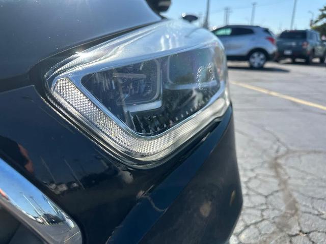 Photo of 2017 Shadow Black Ford Escape
