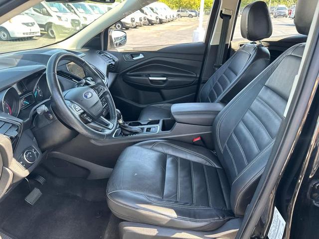 Photo of 2017 Shadow Black Ford Escape