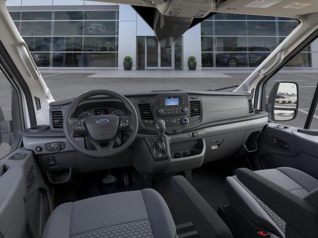 Photo of 2025 Oxford White Ford Transit-250