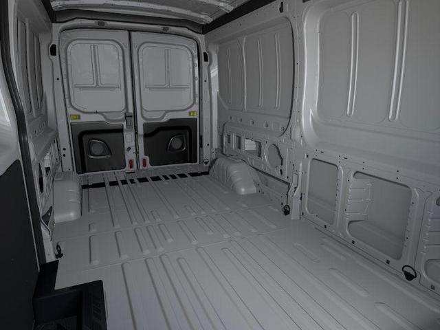 Photo of 2025 Oxford White Ford Transit-250