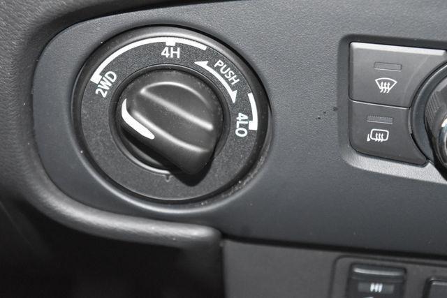 Photo of 2022 Glacier White Nissan Frontier