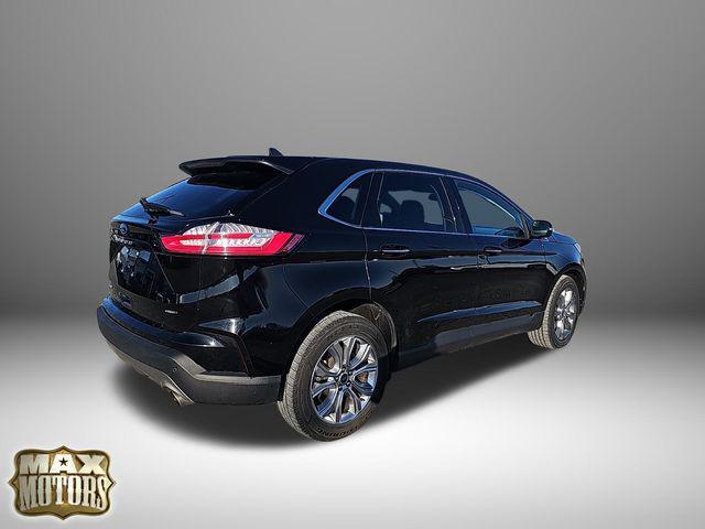 Photo of 2022 Agate Black Metallic Ford Edge