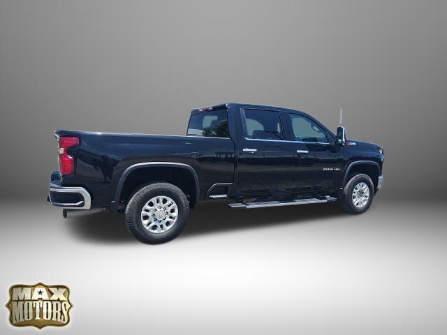 Photo of 2023 Black Chevrolet Silverado 2500