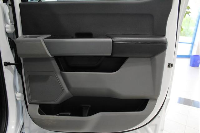 Photo of 2024 OXFORD WHITE Ford F-250