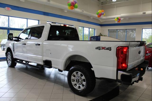 Photo of 2024 OXFORD WHITE Ford F-250