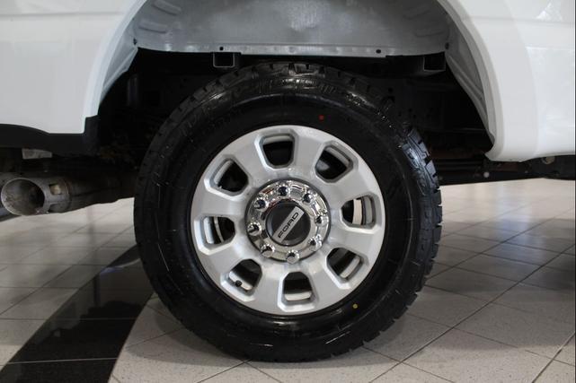 Photo of 2024 OXFORD WHITE Ford F-250